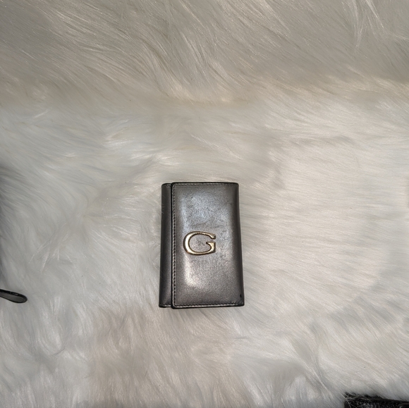 Vintage Gucci Dark Gray Patent Leather Keyholder - Picture 7 of 14